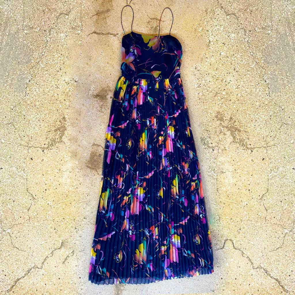 1970s Vintage Floral Pleated Chiffon Maxi Dress