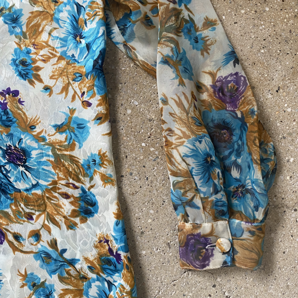 1970s Vintage Floral Blouse with Double Lapel Collar